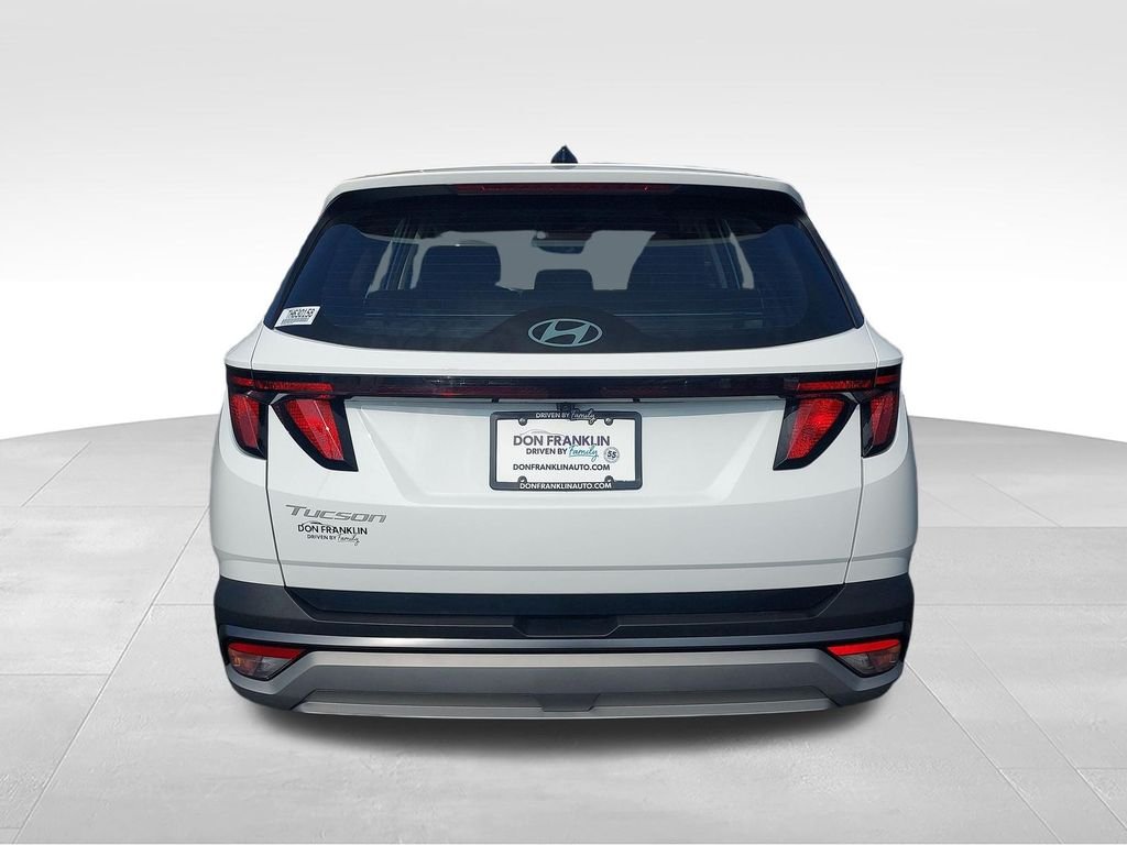 Used 2026 White Hyundai SE image 4