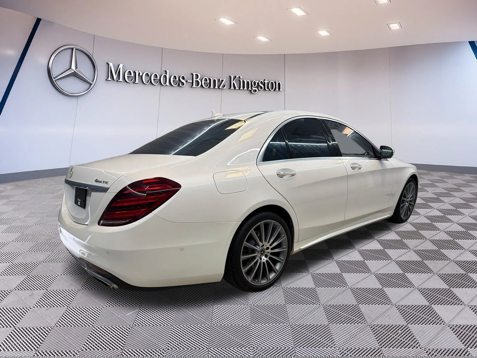Used 2018 White Mercedes-Benz S 450 image 5