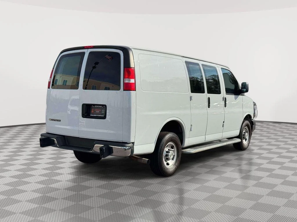 2023 Chevrolet Express Cargo Work Van - Photo 7