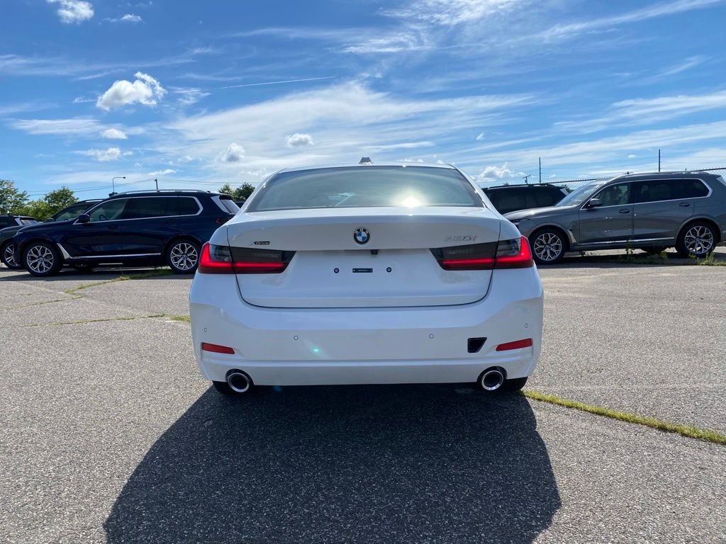 New 2026 Mineral White Metallic BMW 330i NA xDrive image 3