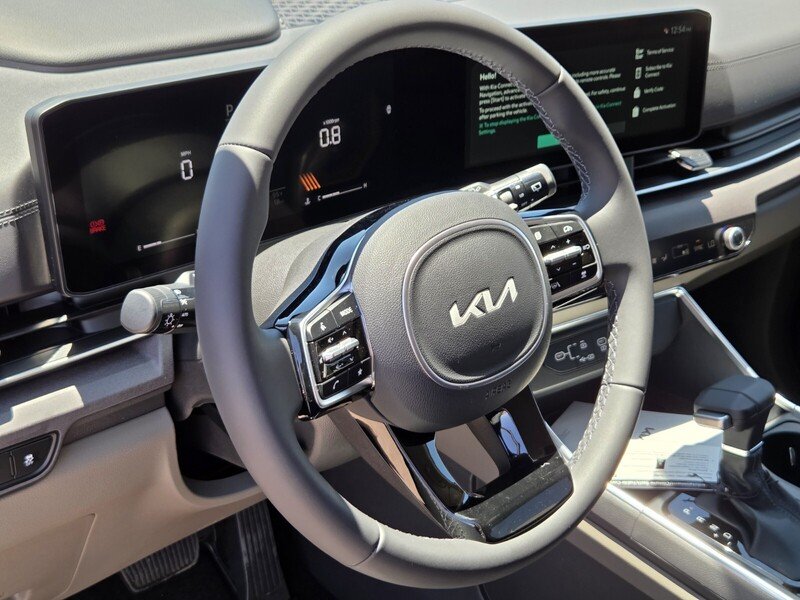 New 2026 Snow White Pearl Kia EX image 12