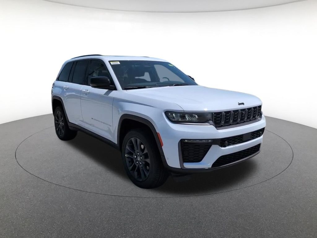 New 2026 White Jeep  image 4