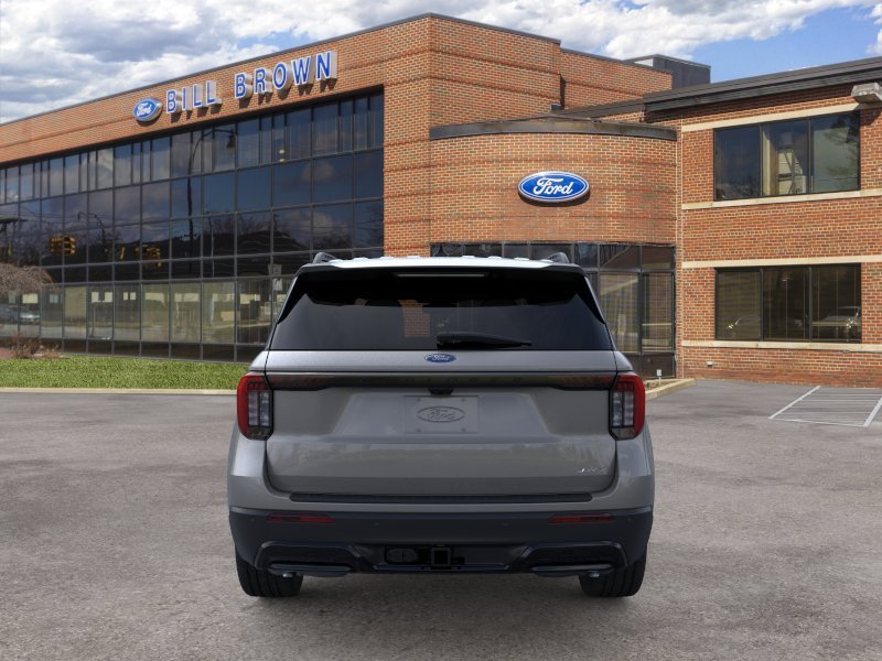 New 2026 Carbonized Gray Metallic Ford ST-Line image 5