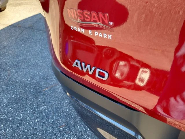New 2026 Scarlet Ember Tintcoat Nissan SL image 6