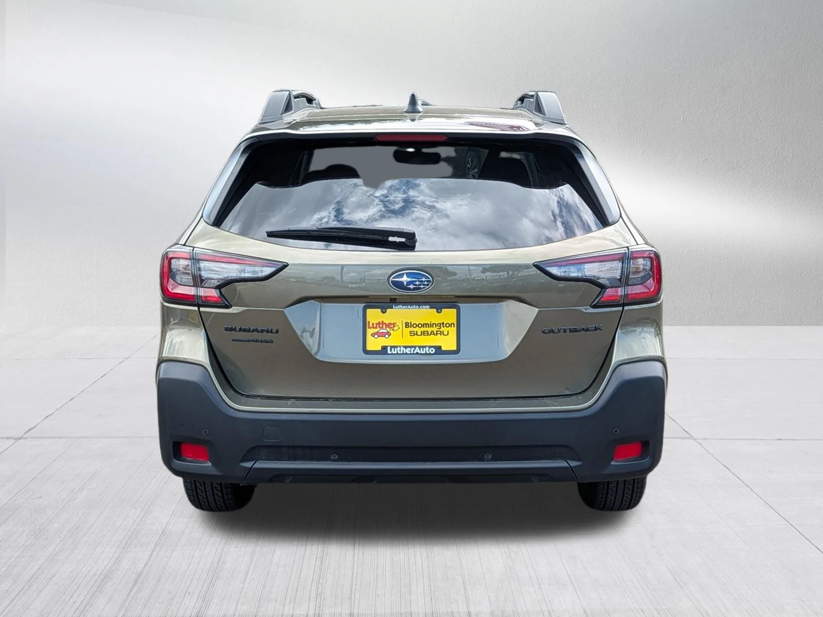 Used 2025 Autumn Green Metallic Subaru Onyx Edition image 6