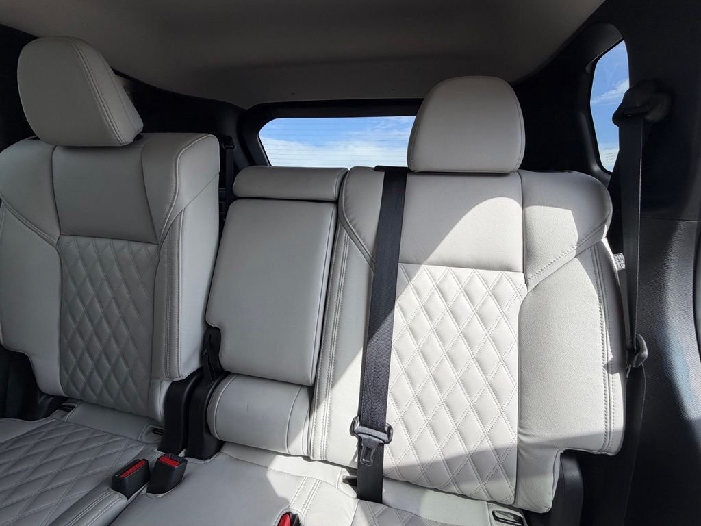 Certified Used 2024 Silver Mitsubishi SEL Black Edition image 9
