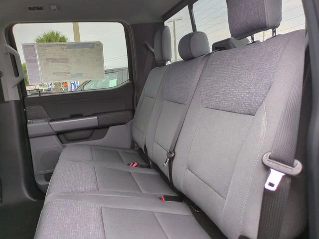 New 2026 Agate Black Metallic Ford XLT image 14