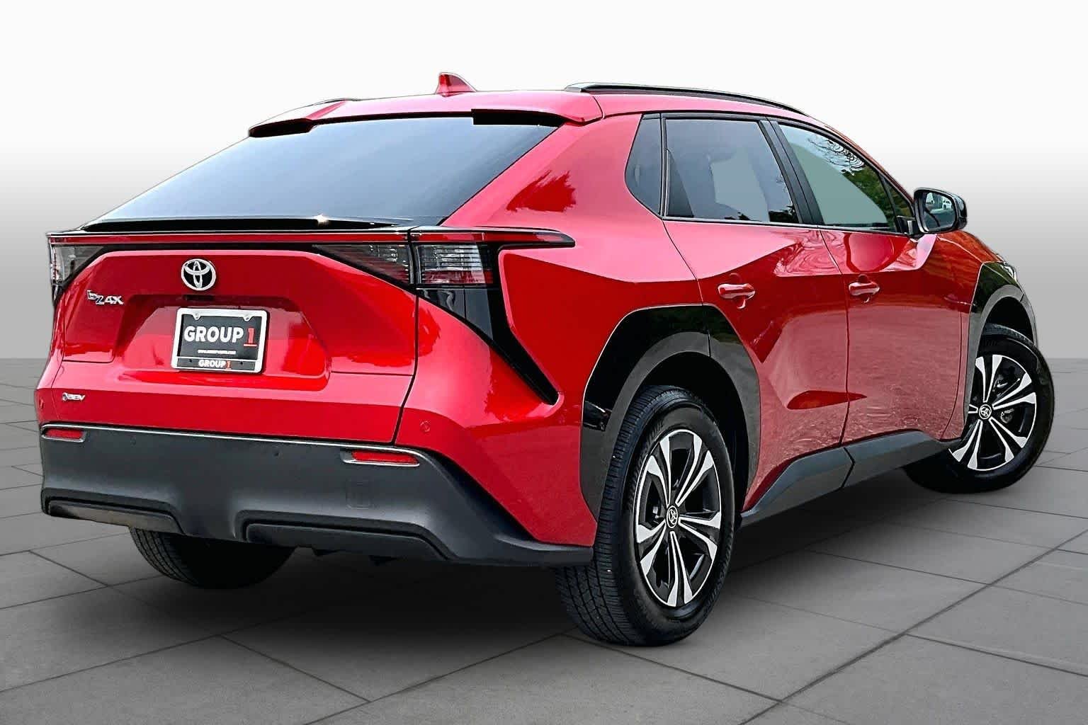 Used 2025 Supersonic Red Toyota XLE image 12
