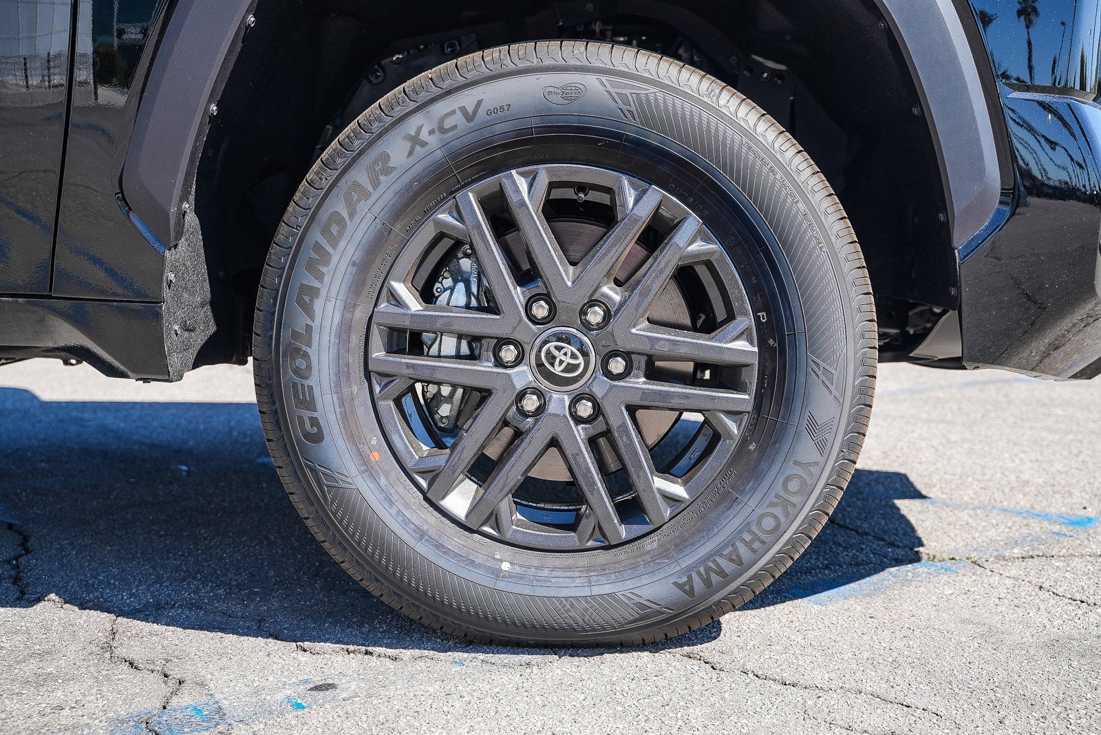 2025 Toyota Tundra SR5 - Photo 11