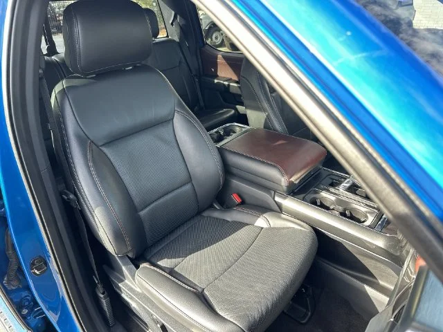 Used 2021 Blue Ford Lariat image 27