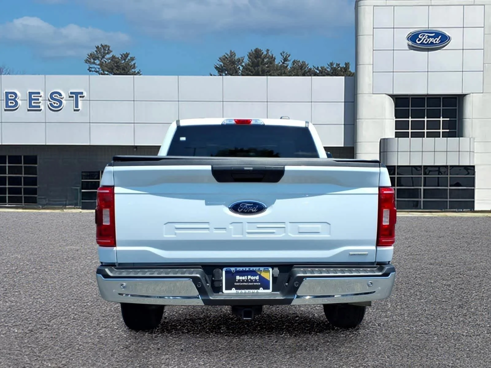 Used 2023 Oxford White Ford XLT image 5