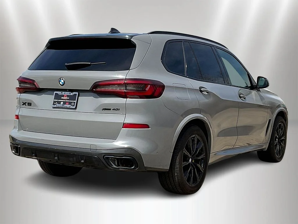 Used 2021 Black Sapphire Metallic BMW xDrive40i image 6