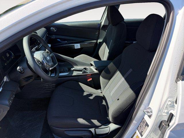 New 2026 Serenity White Hyundai SE image 30
