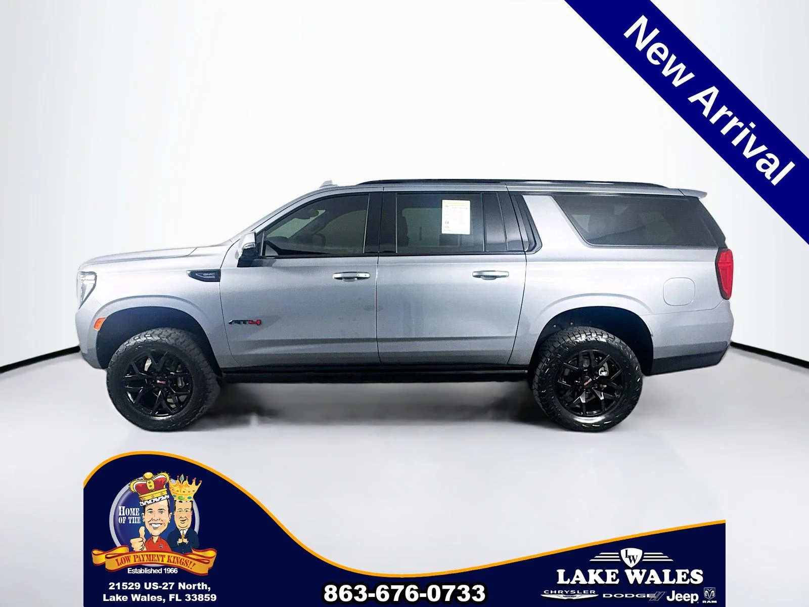 Used 2022 Gray GMC AT4 image 4