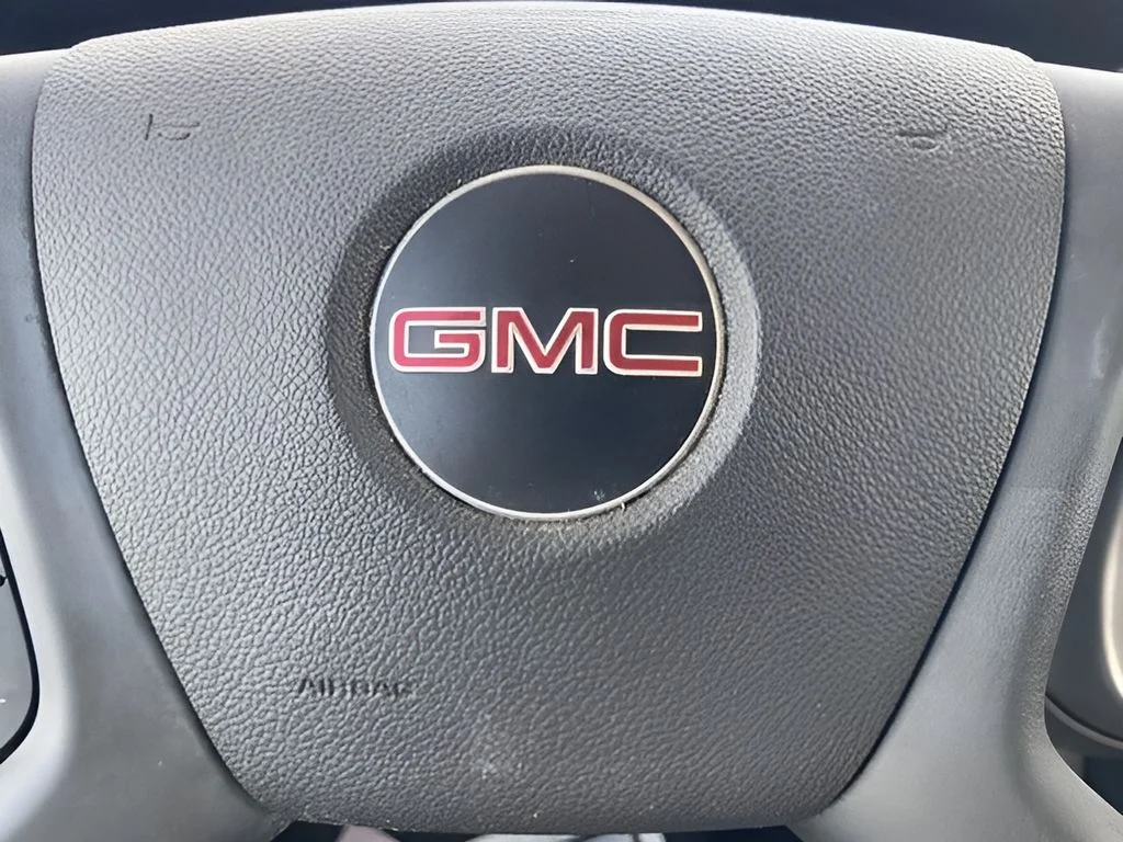 Used 2024 White GMC Work Van image 20