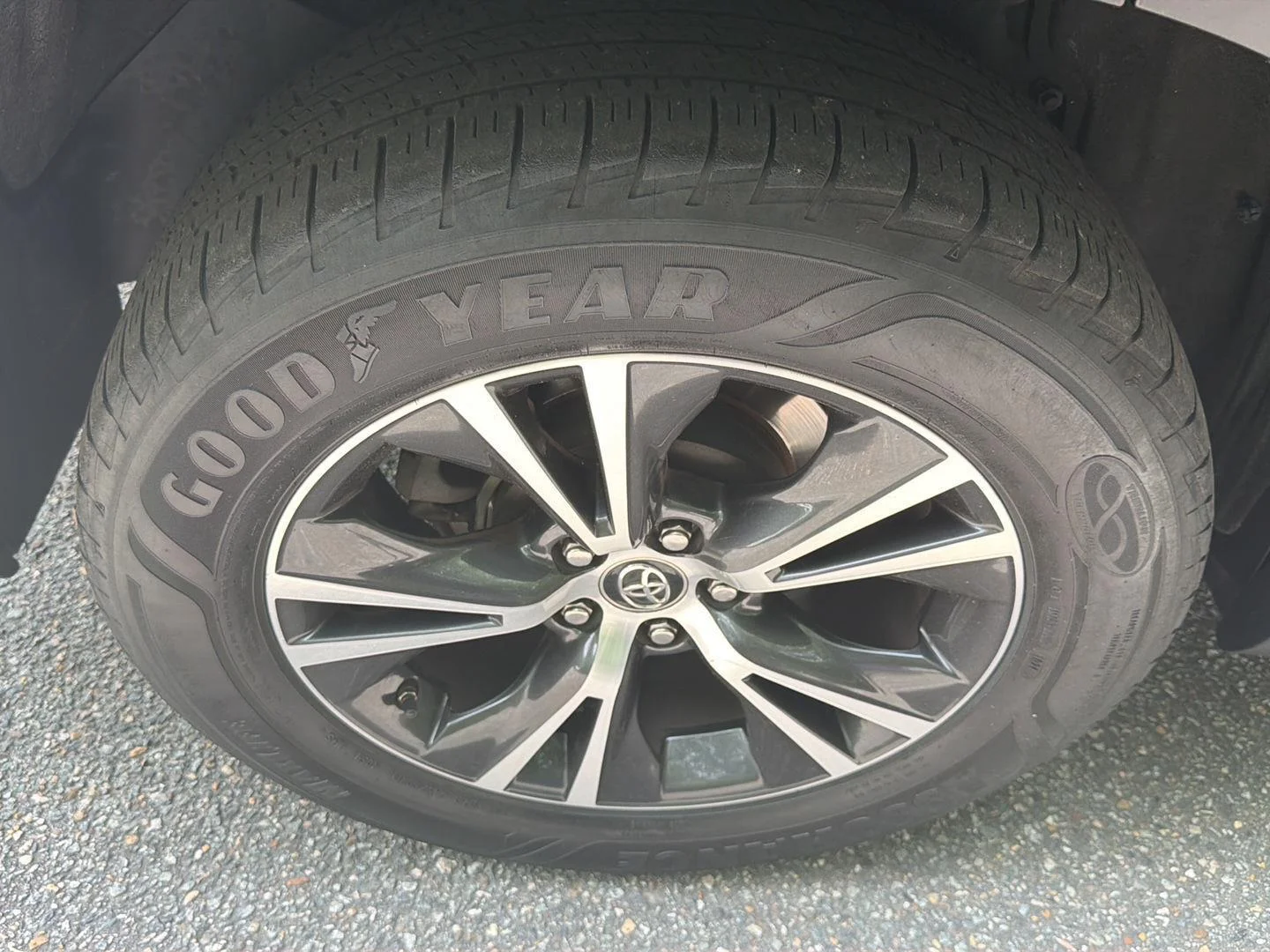 Used 2019  Toyota LE image 11