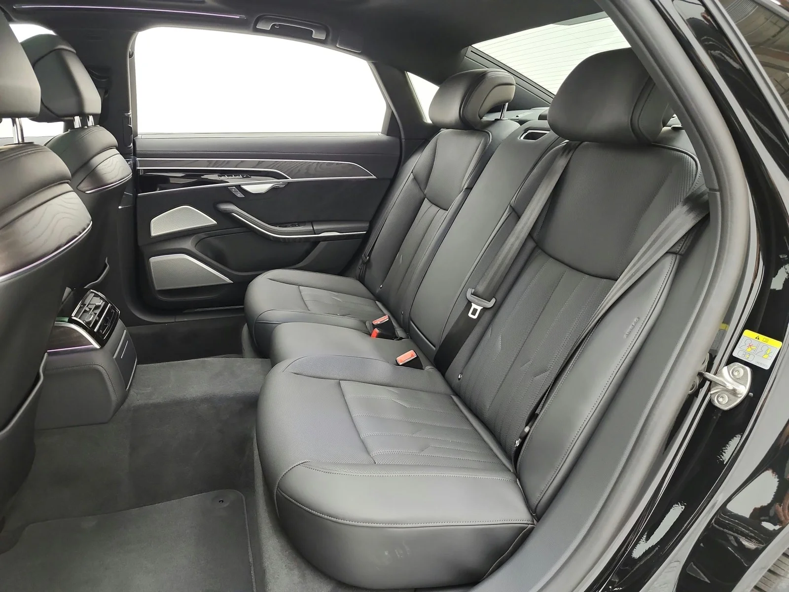 New 2026 Mythos Black Metallic Audi L quattro image 11