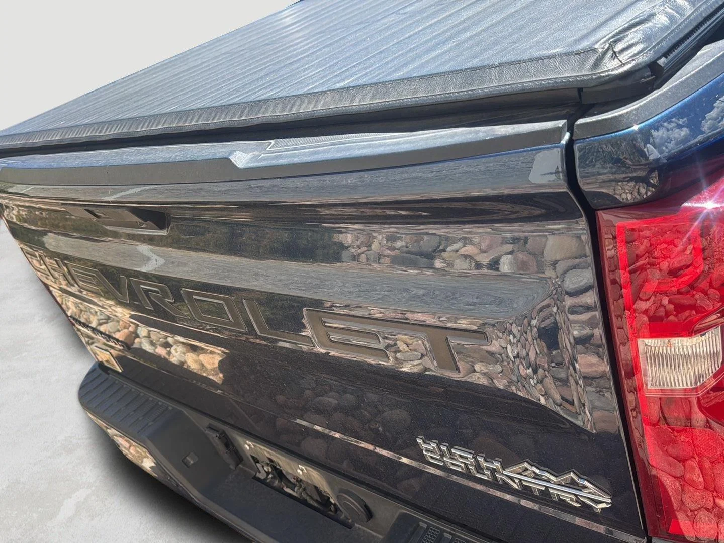 Used 2020 Northsky Blue Metallic Chevrolet High Country image 6
