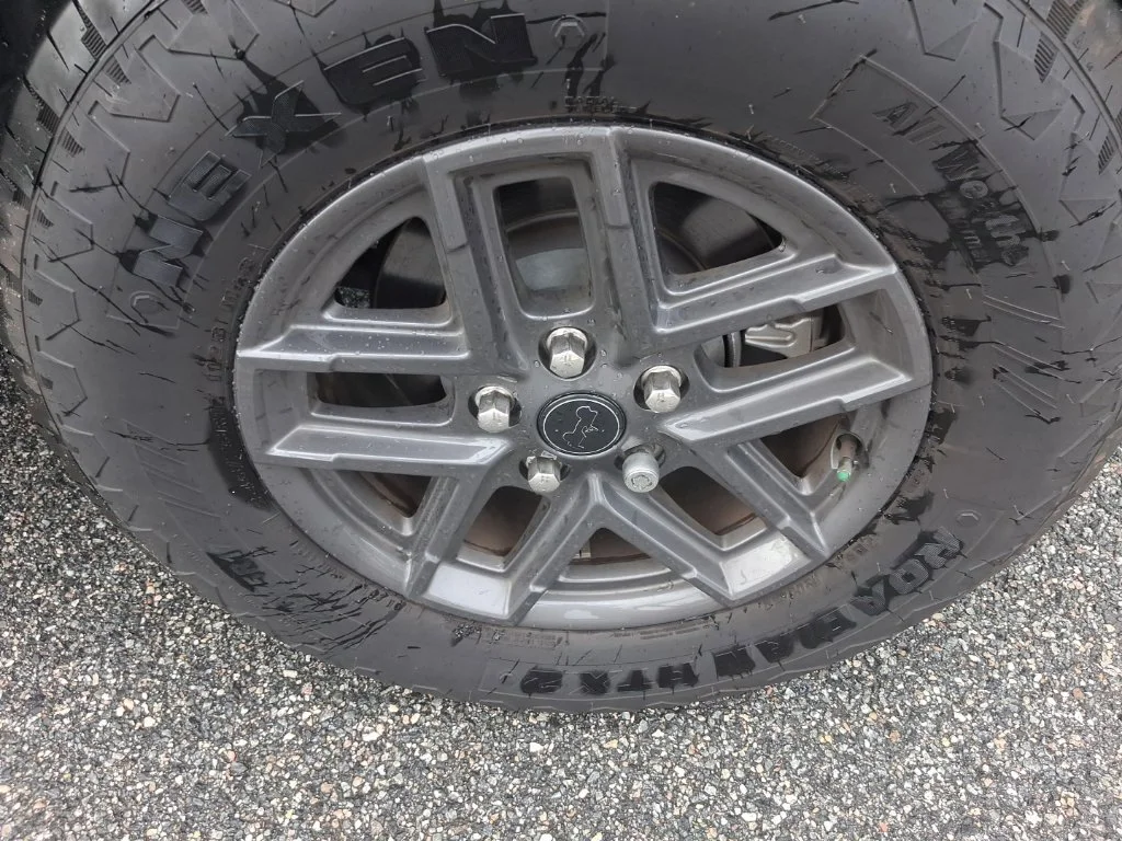 Used 2025 Blue Jeep Sport S image 15