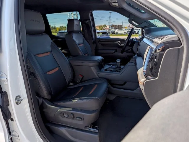 Used 2023 White GMC AT4 image 25