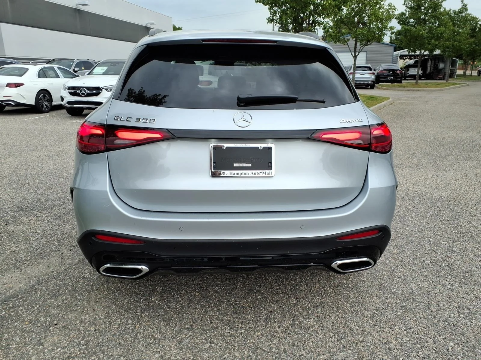 New 2026 SILVER Mercedes-Benz GLC 300 image 7