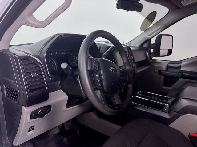 Used 2017 White Ford XL image 9