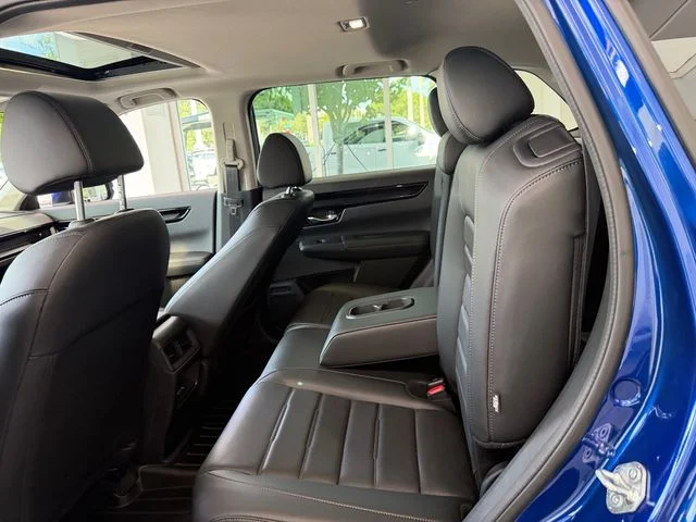 Used 2025 Blue Honda EX-L image 7