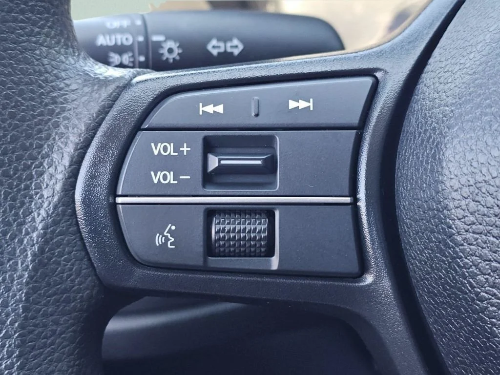 Used 2024 White Honda LX image 16