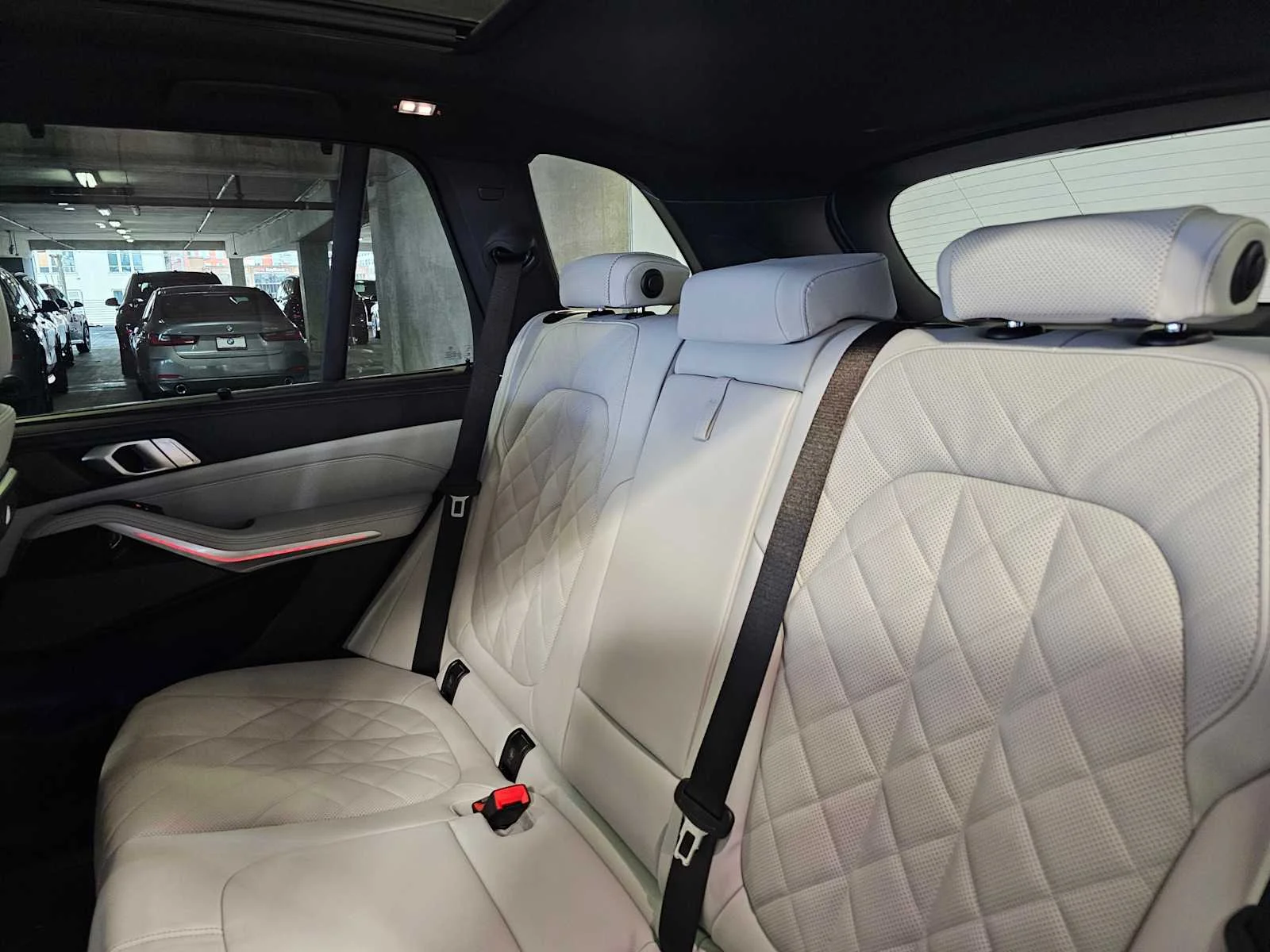 New 2026 Brooklyn Grey Metallic BMW xDrive40i image 38