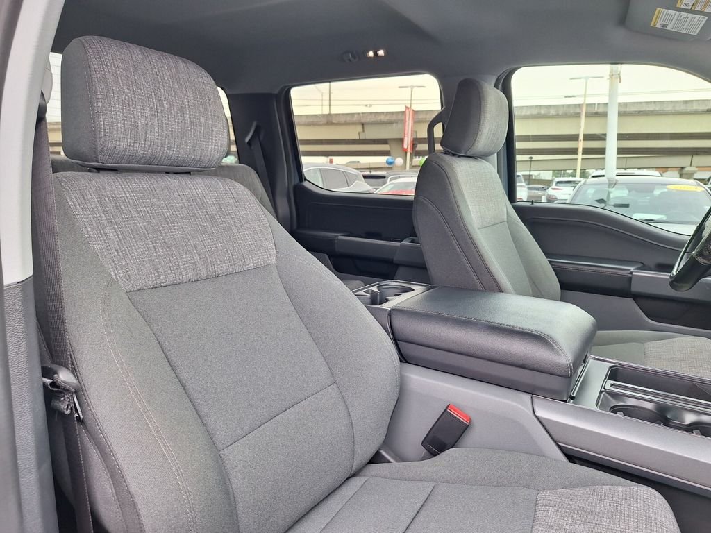 Used 2023 Blue Ford XLT image 29