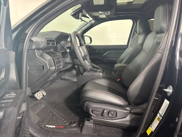 2026 Toyota Tacoma TRD Pro - Photo 11