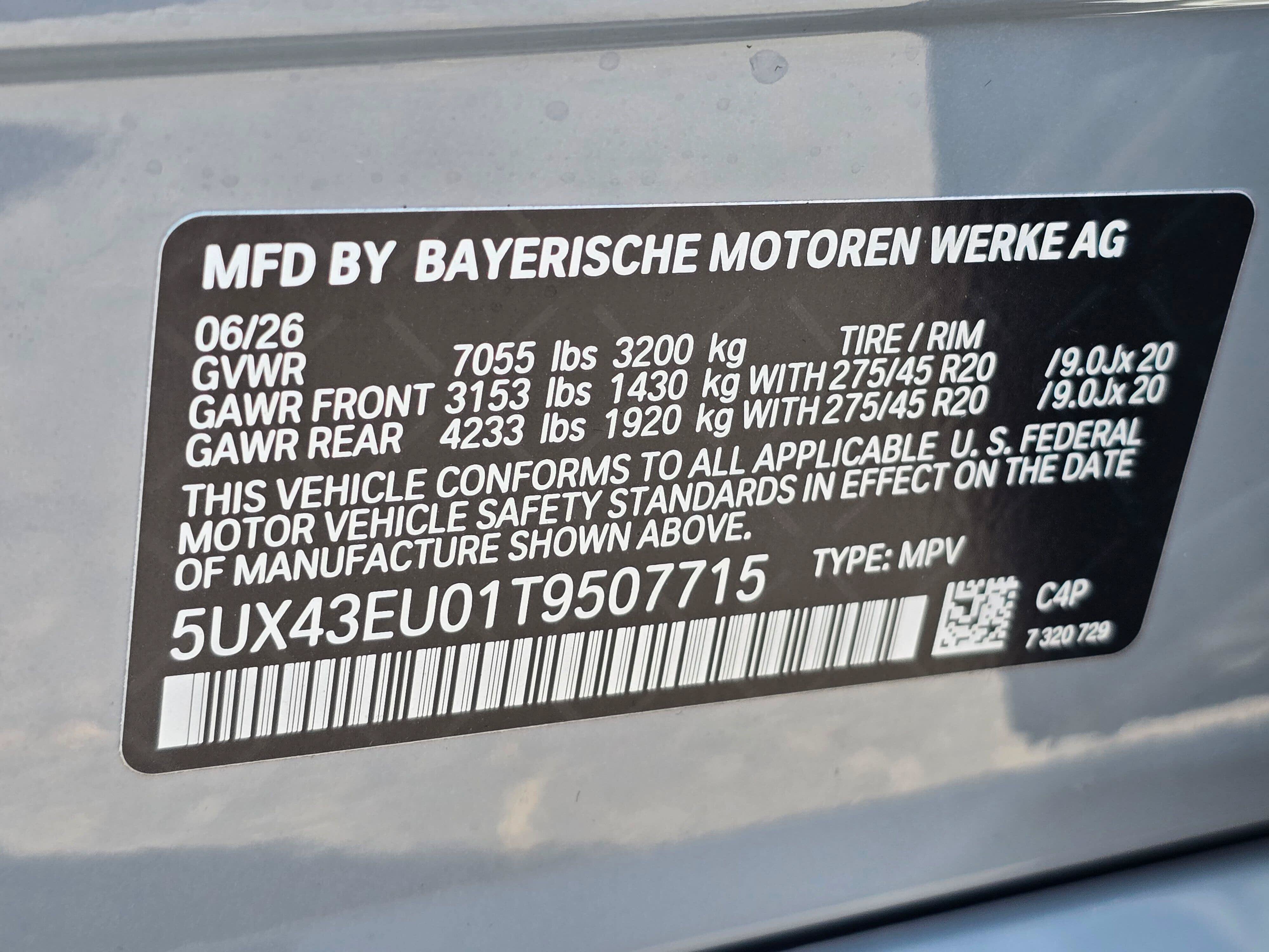New 2026 Brooklyn Grey Metallic BMW xDrive50e image 30