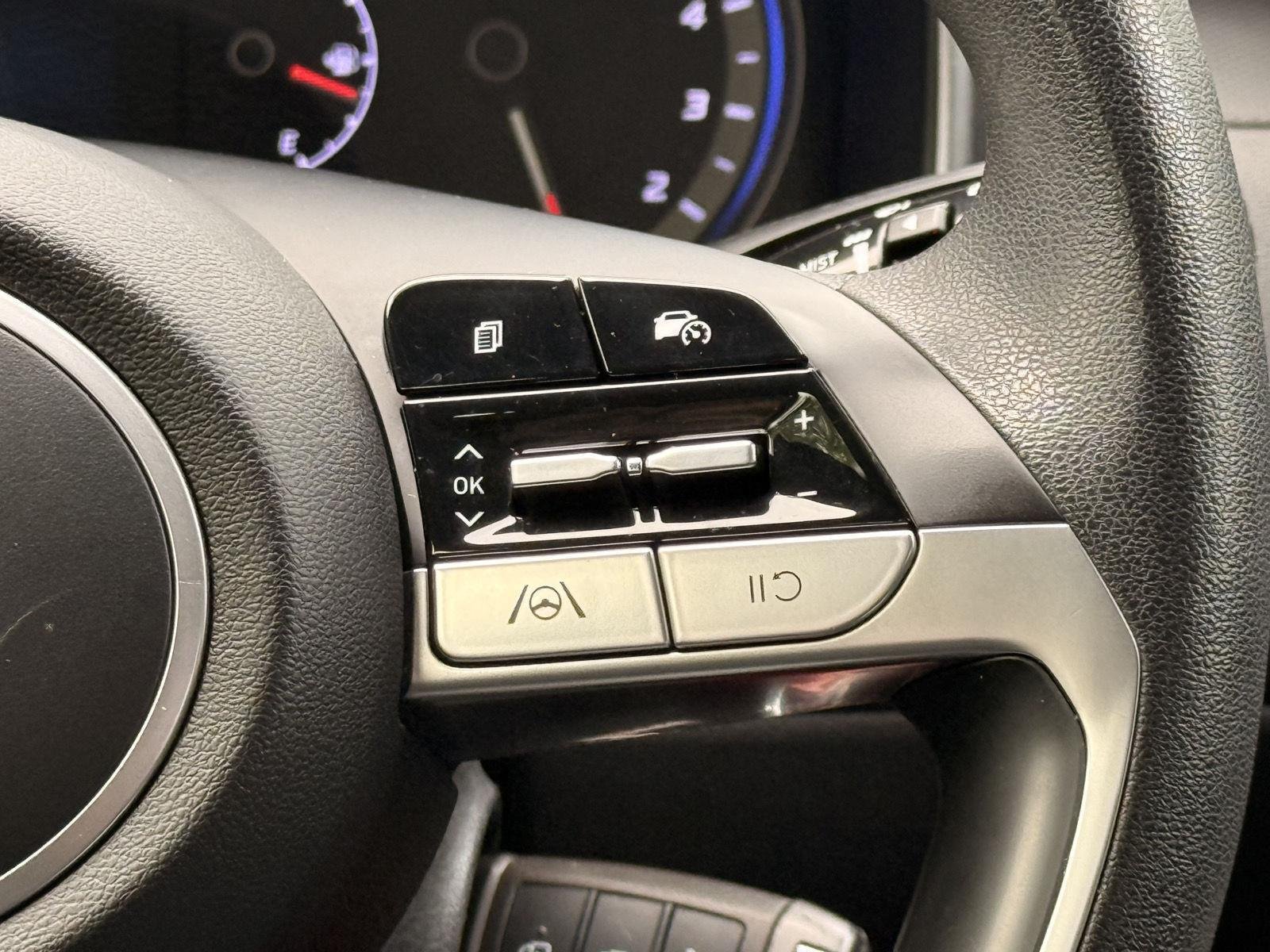 2022 Hyundai Tucson SE - Photo 23