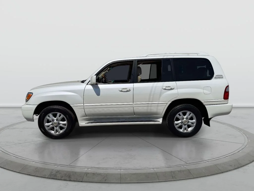 Used 2004 White Lexus 470 image 5