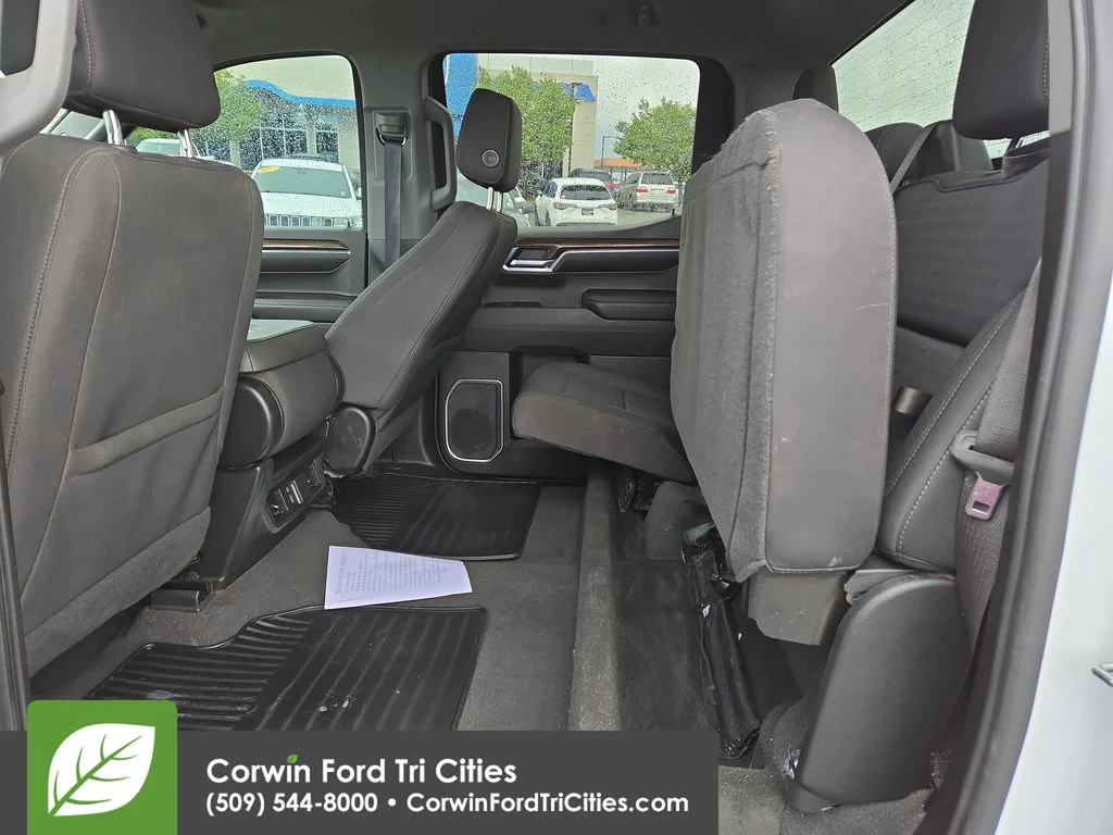 Used 2023 Summit White GMC Elevation image 29