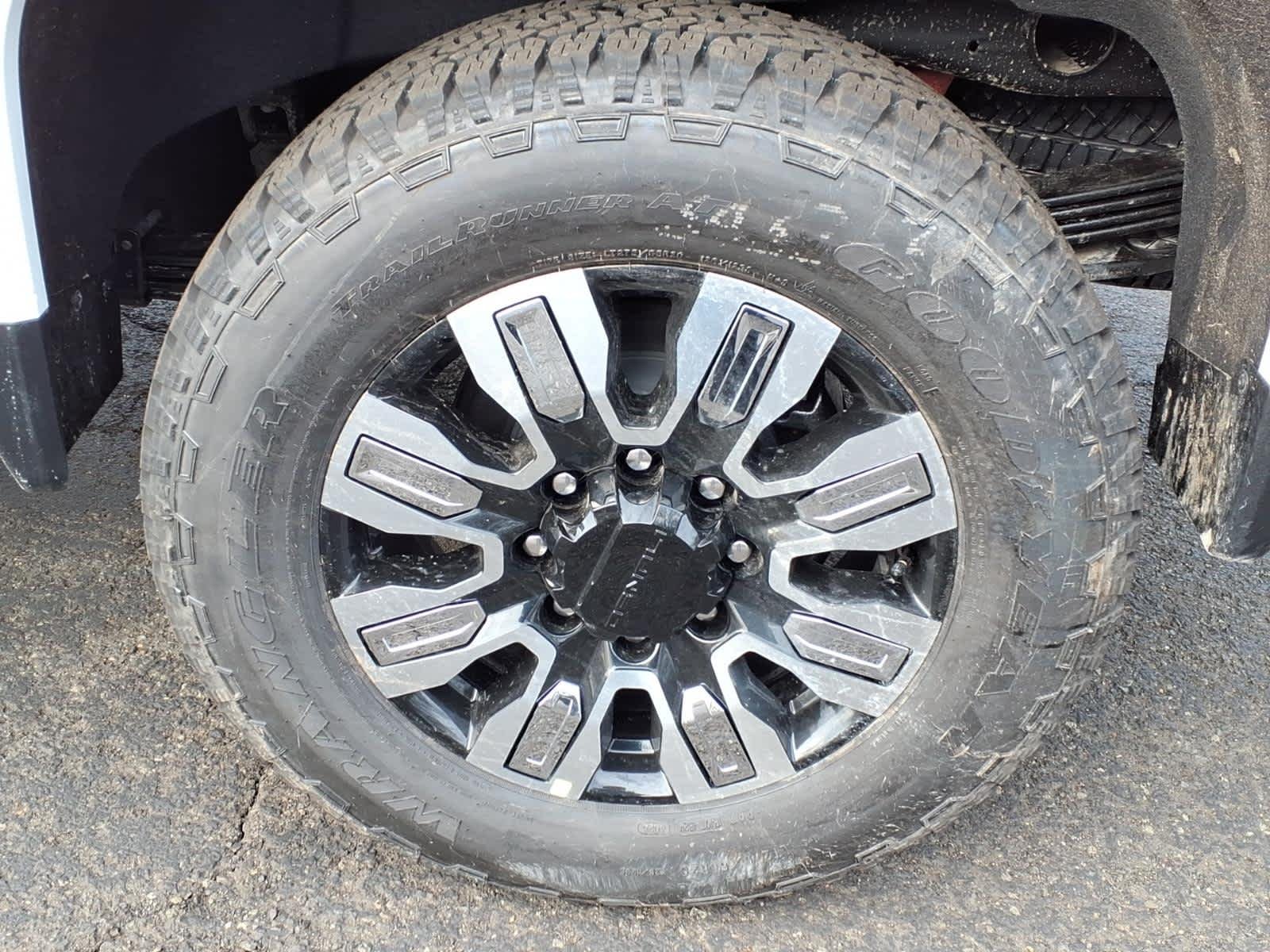 New 2026 Summit White GMC Denali image 7