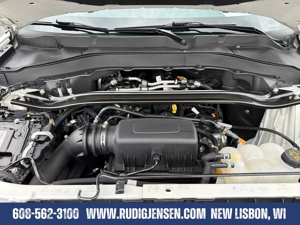 Used 2023 White Ford Limited image 25