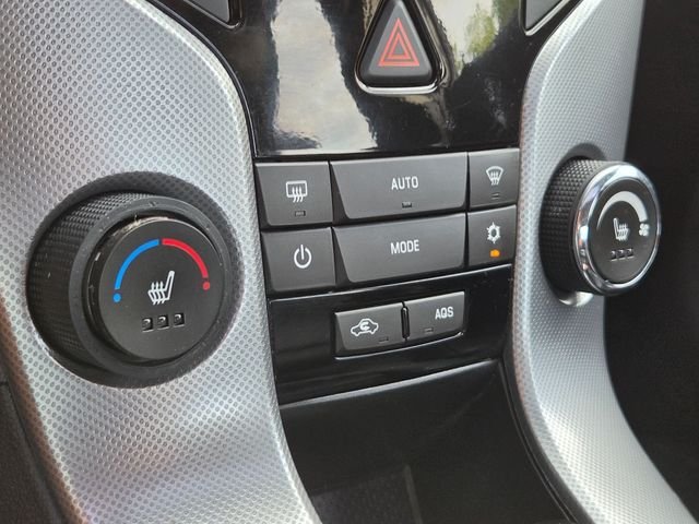 Used 2014 Red Chevrolet LTZ image 18