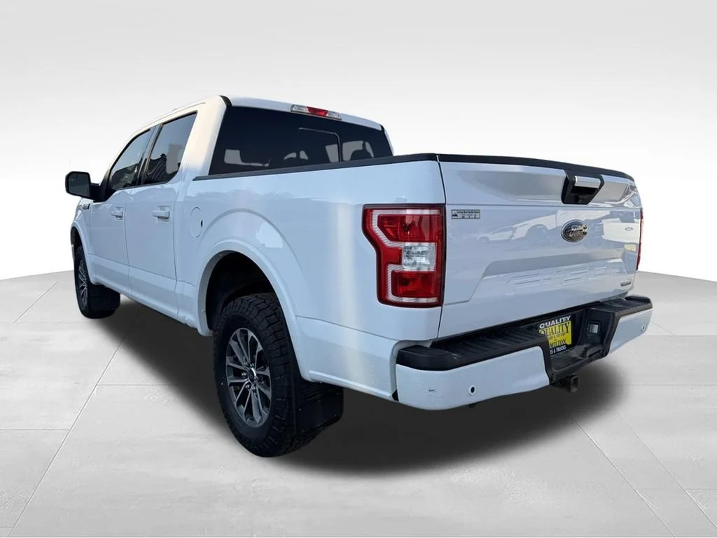 Used 2018 White Ford XL image 4