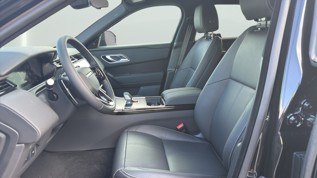 New 2026 Santorini Black Land Rover  image 17