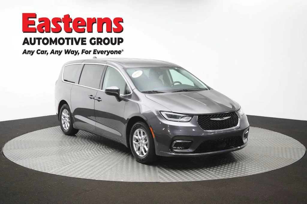 Used 2023 Gray Chrysler Touring L image 51