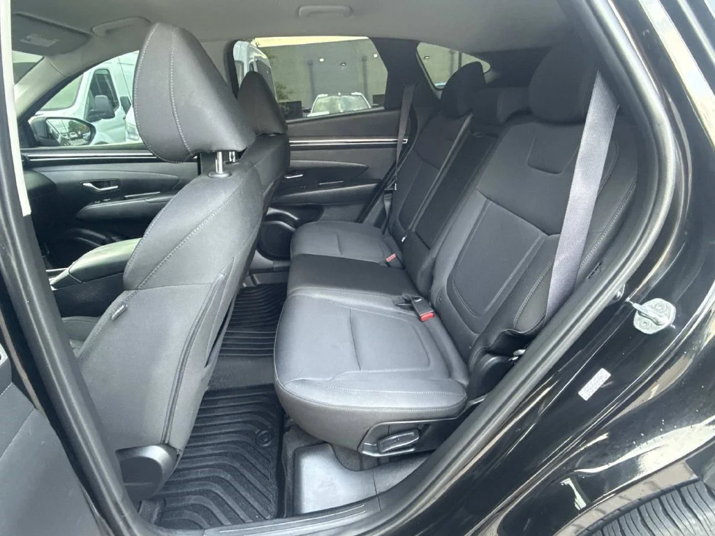 Used 2022 Black Hyundai SEL image 23