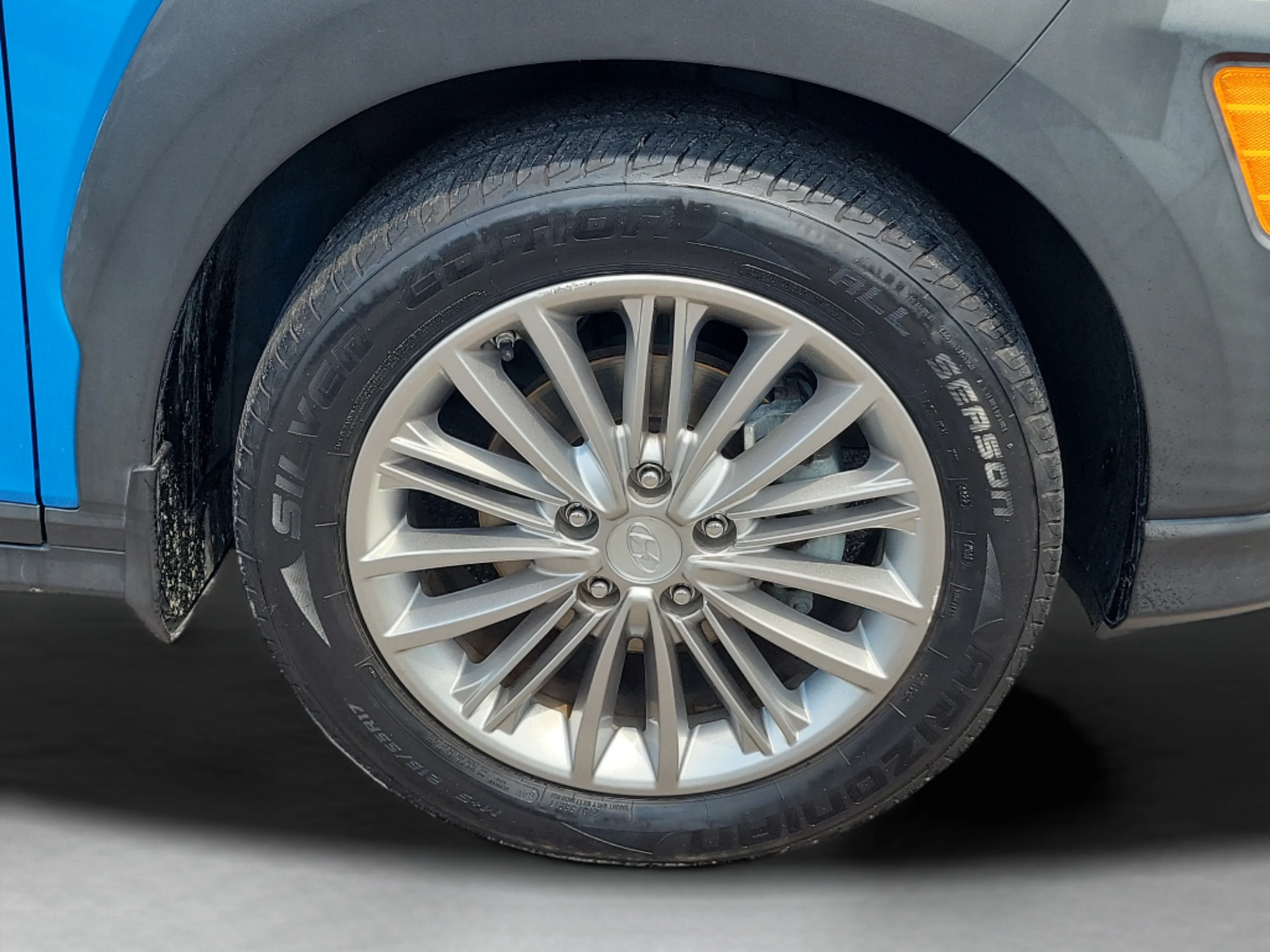 Used 2020 Surf Blue Hyundai SEL image 31