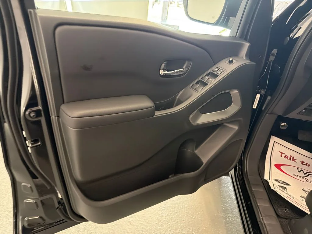 New 2027 Super Black Nissan Crew Cab SV image 11