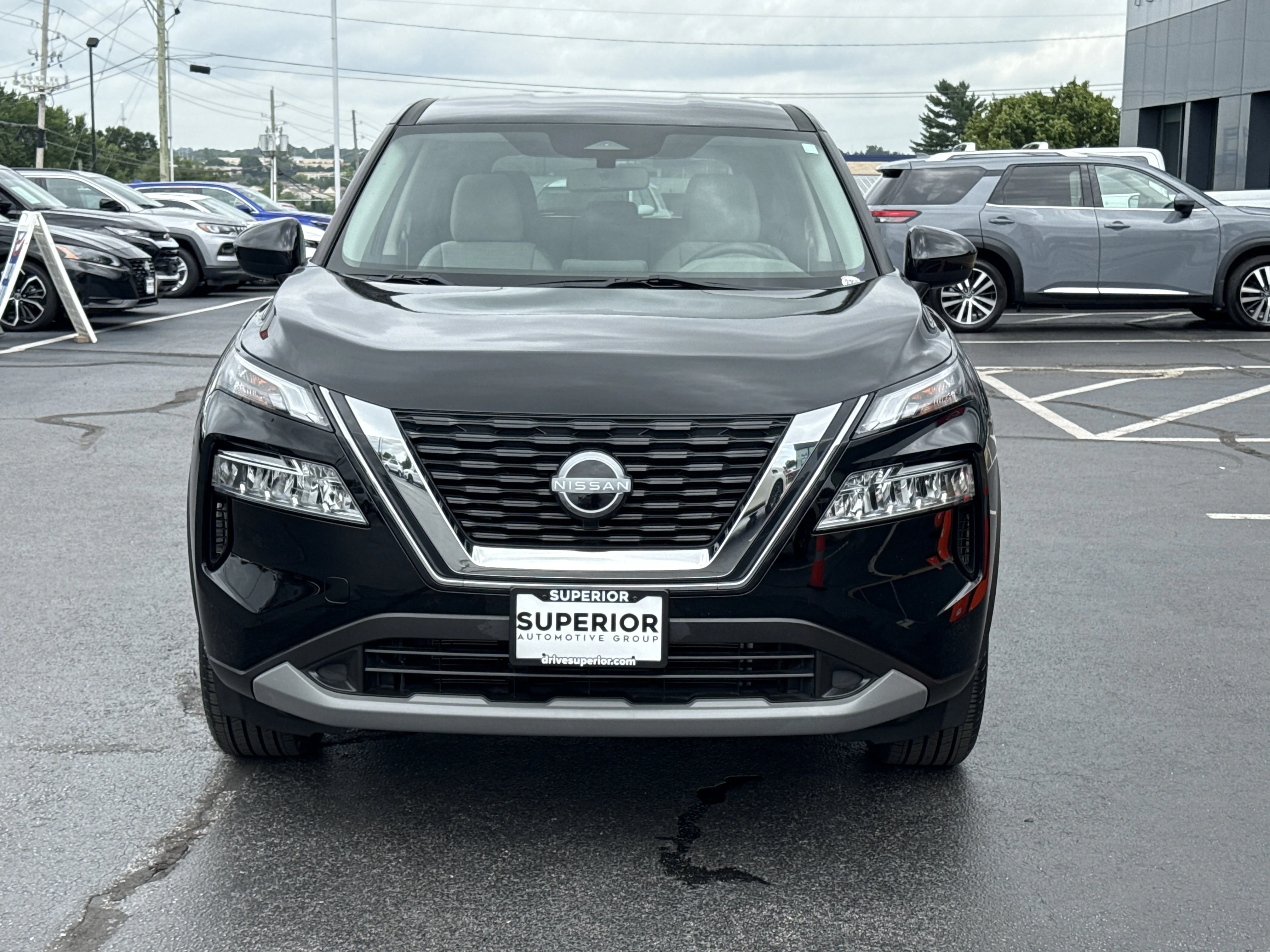 Certified Used 2023 Super Black Nissan SV AWD image 13