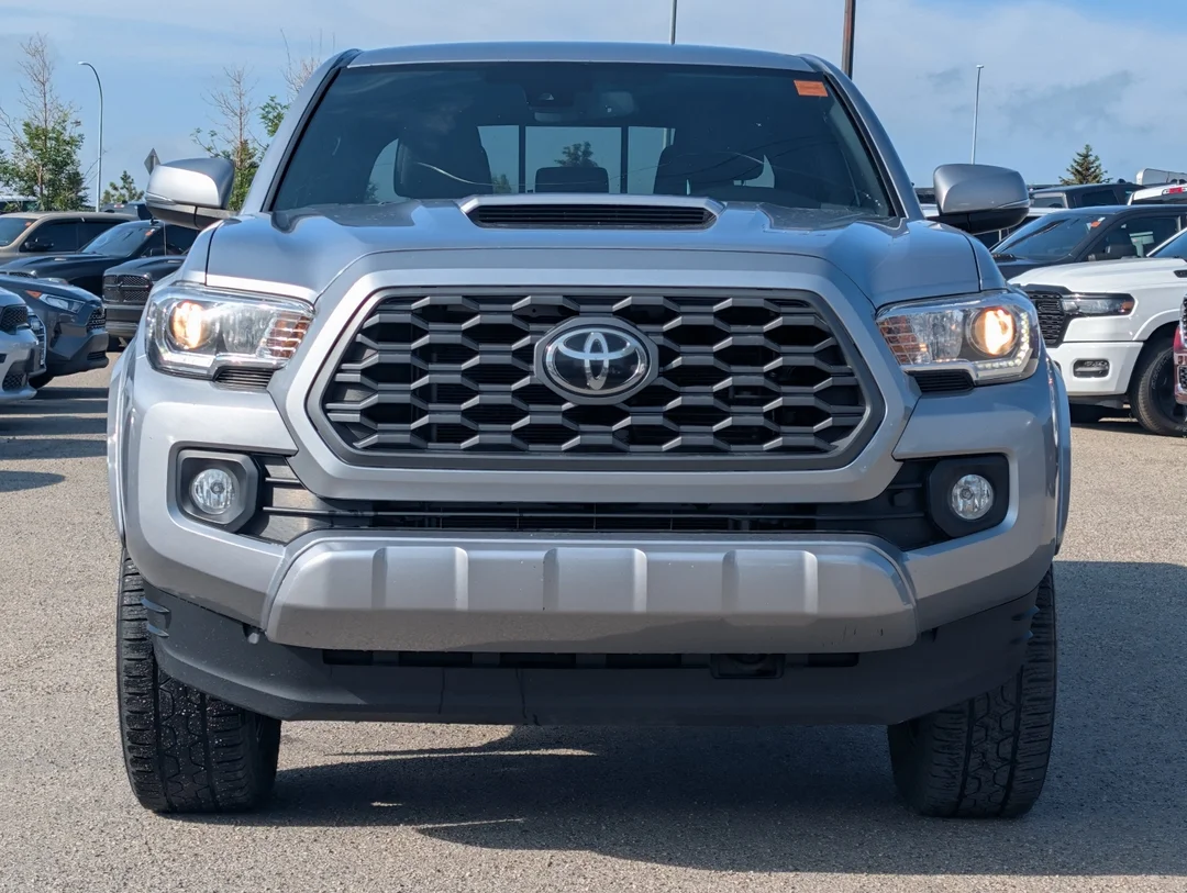 Certified Used 2020 Silver Toyota TRD Sport Double Cab - - 4WD - 8 Touch screen - Toyota Safety Sense - Lane Departure & More! image 3