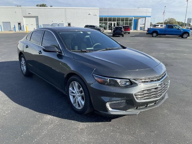 Used 2016 Gray Chevrolet LT image 3