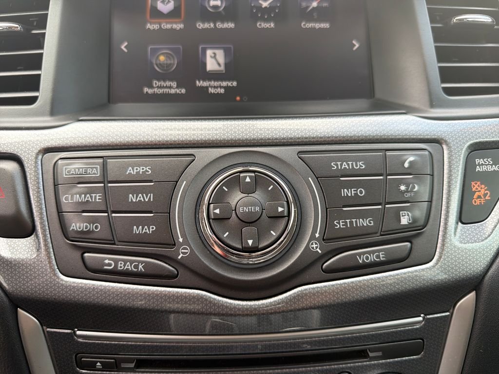 Used 2020 Silver Nissan SL image 43