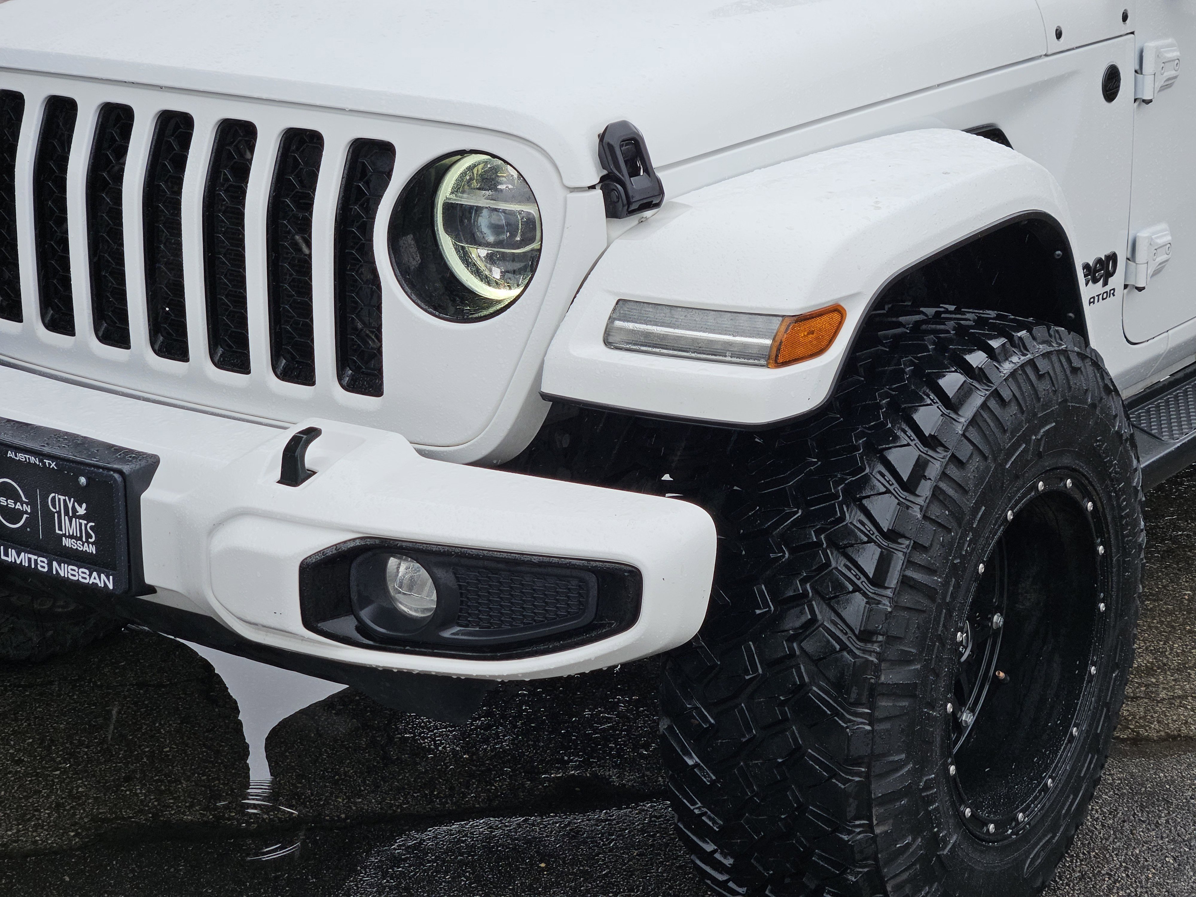 Used 2021 Bright White Clear Coat Jeep High Altitude image 8