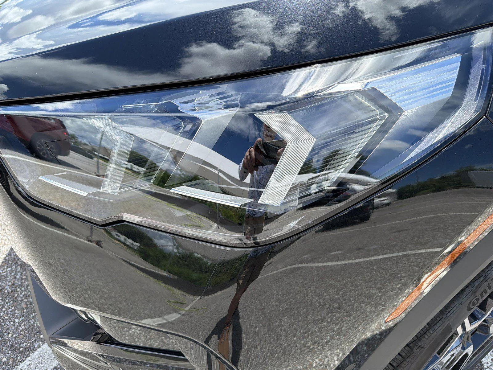 New 2027 Black Sapphire Metallic BMW  image 9